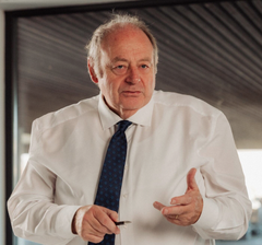 Damien van Oost